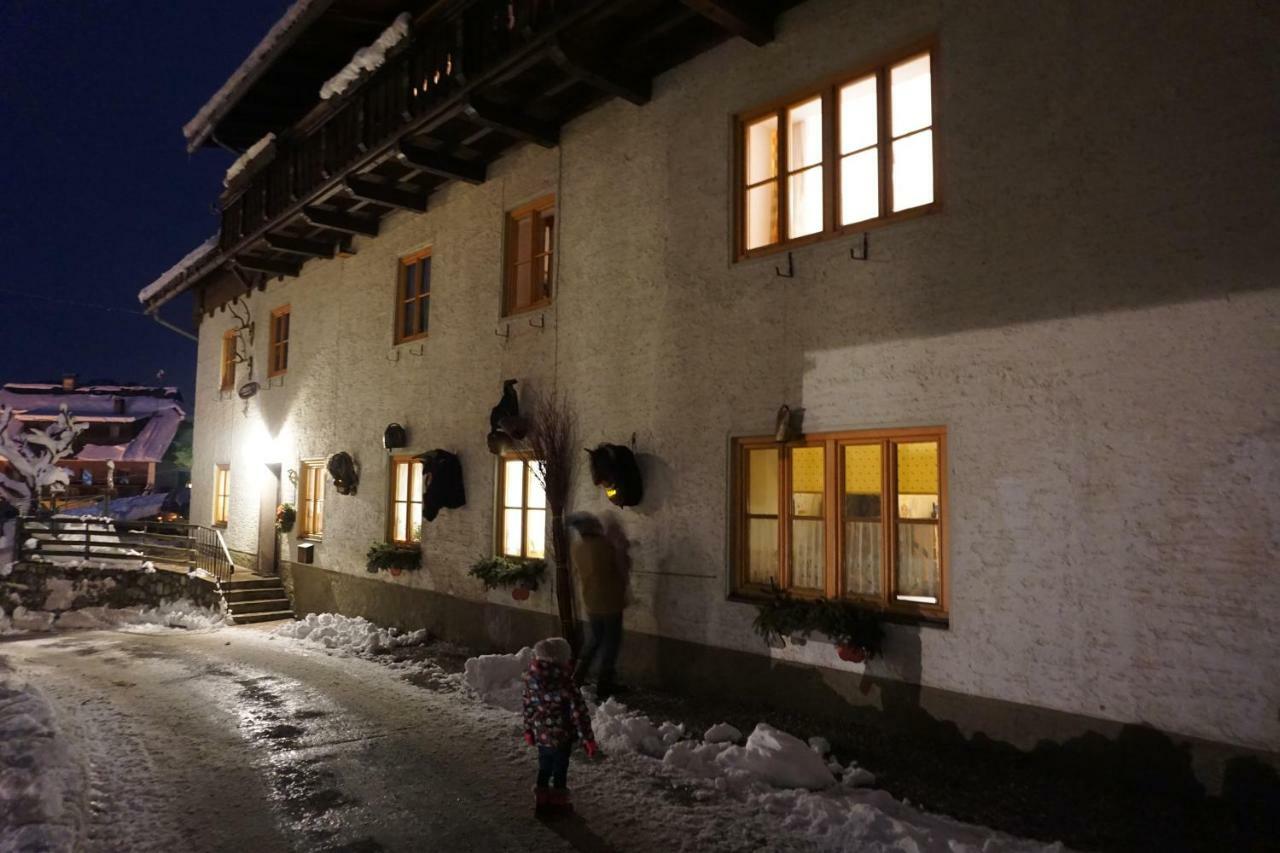 Appartement Haus Waldblick à Weissensee Extérieur photo