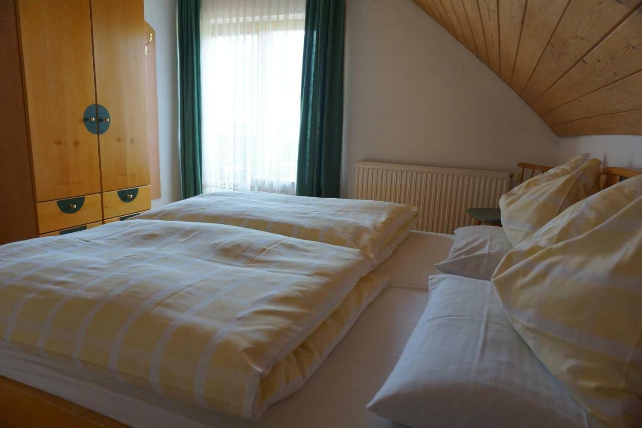 Appartement Haus Waldblick à Weissensee Extérieur photo