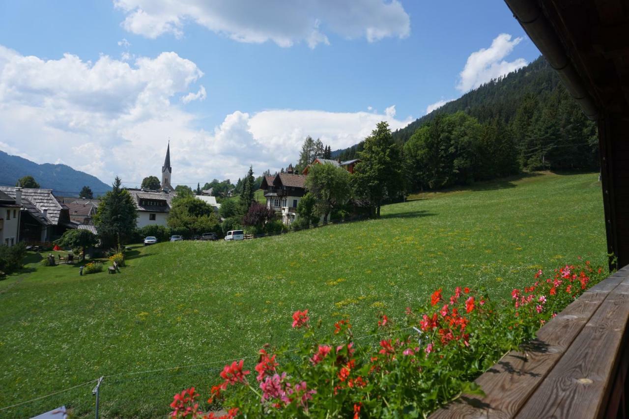 Appartement Haus Waldblick à Weissensee Extérieur photo