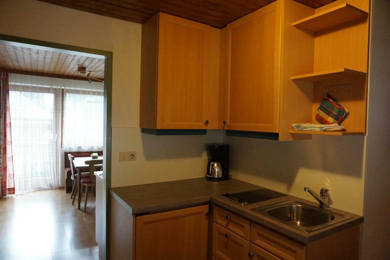 Appartement Haus Waldblick à Weissensee Extérieur photo